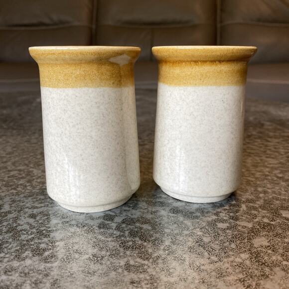 Mikasa Stone Manor F5800 Stoneware 3-5/8" Salt & Pepper Shaker New Replacements - Picture 1 of 6